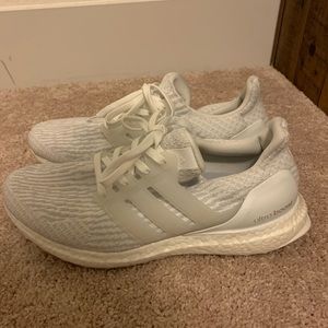 Adidas UltraBOOST- 9.5